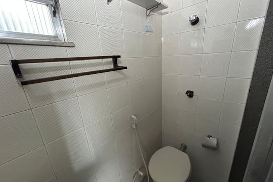 Banheiro de apartamento à venda com 1 quarto, 73m² em Água Santa, Rio de Janeiro