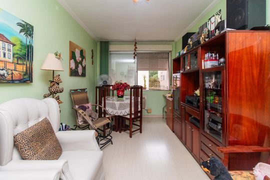 Sala de apartamento à venda com 2 quartos, 80m² em Cristal, Porto Alegre