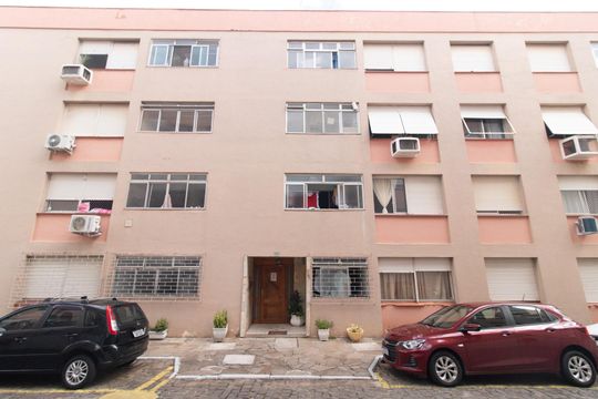 Fachada do bloco de apartamento à venda com 2 quartos, 80m² em Cristal, Porto Alegre