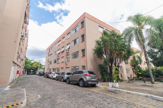 Fachada de apartamento à venda com 2 quartos, 80m² em Cristal, Porto Alegre