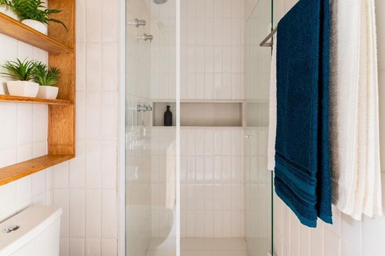 Banheiro de apartamento para alugar com 1 quarto, 29m² em Itaim Bibi, São Paulo