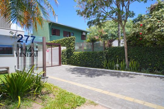 Fachada de apartamento à venda com 2 quartos, 56m² em Ipanema, Porto Alegre