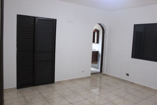 Suíte 2 de casa à venda com 4 quartos, 300m² em Vila Sao Rafael, Guarulhos