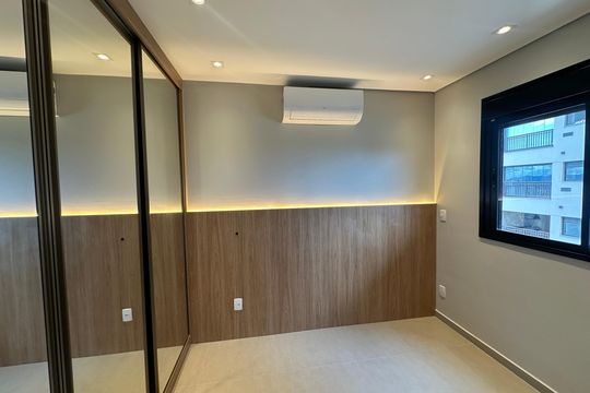 Quarto de apartamento à venda com 1 quarto, 40m² em Empresarial 18 do Forte, Barueri