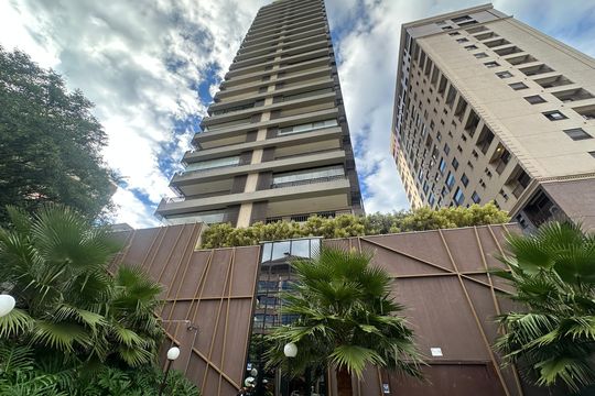 Fachada de apartamento à venda com 1 quarto, 40m² em Empresarial 18 do Forte, Barueri