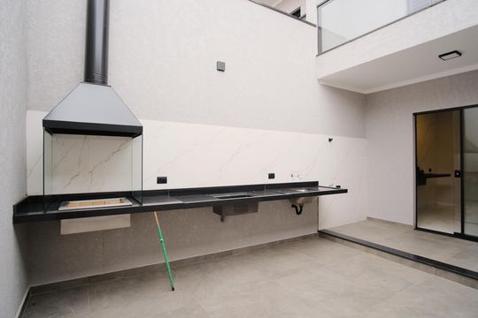 Quintal, Área Gourmet e Área de Serviço de casa à venda com 3 quartos, 160m² em Vila Carrão, São Paulo