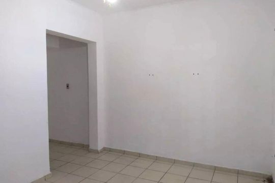 Quarto de casa à venda com 2 quartos, 100m² em Jardim Sao Luis, São Bernardo do Campo