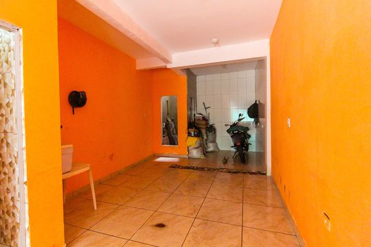 Garagem de casa para alugar com 3 quartos, 120m² em Vila Nova Uniao, São Paulo