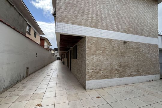 Garagem de casa de condomínio para alugar com 3 quartos, 100m² em Macuco, Santos