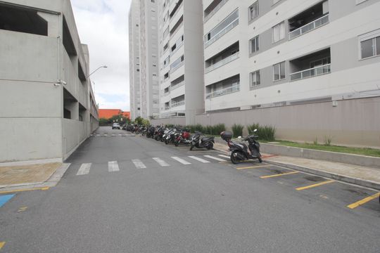 Garagem de Moto de kitnet/studio para alugar com 2 quartos, 51m² em Jardim Monte Libano, Santo André