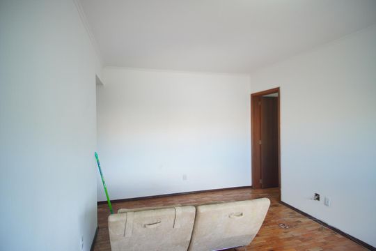 Sala de apartamento para alugar com 2 quartos, 84m² em Floresta, Porto Alegre