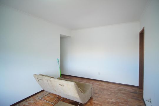 Sala de apartamento para alugar com 2 quartos, 84m² em Floresta, Porto Alegre