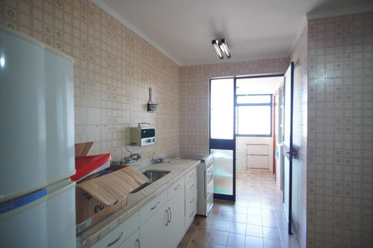 Cozinha de apartamento para alugar com 2 quartos, 84m² em Floresta, Porto Alegre