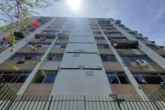 Fachada de apartamento à venda com 4 quartos, 122m² em Grajaú, Rio de Janeiro