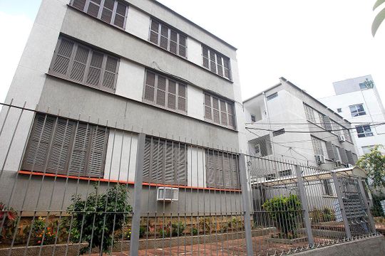 Fachada de apartamento à venda com 1 quarto, 46m² em Azenha, Porto Alegre