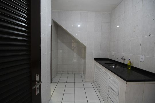Cozinha de casa de condomínio à venda com 2 quartos, 57m² em Taquara, Rio de Janeiro