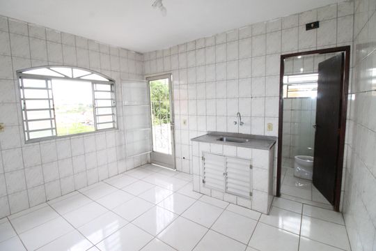 Cozinha de casa para alugar com 2 quartos, 100m² em Residencial Sao Francisco, São José dos Campos