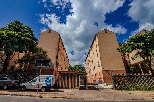 Fachada de apartamento à venda com 2 quartos, 38m² em Mário Quintana, Porto Alegre