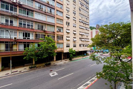 Sala - vista de apartamento à venda com 3 quartos, 150m² em Copacabana, Rio de Janeiro