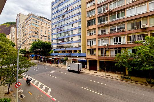 Sala - vista de apartamento à venda com 3 quartos, 150m² em Copacabana, Rio de Janeiro