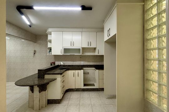 Cozinha de apartamento à venda com 3 quartos, 150m² em Copacabana, Rio de Janeiro