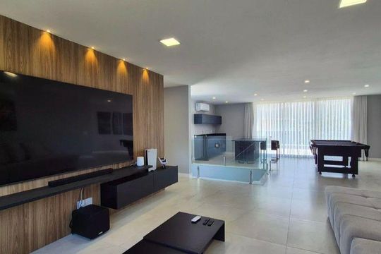 Casa para alugar com 5 quartos, 490m² em Vargem Grande, Rio de Janeiro