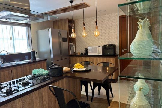 Casa à venda com 3 quartos, 700m² em Pendotiba, Niterói
