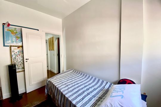 Quarto 1 de apartamento à venda com 2 quartos, 100m² em Leblon, Rio de Janeiro