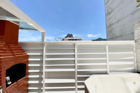 Churrasqueira de apartamento à venda com 2 quartos, 100m² em Leblon, Rio de Janeiro