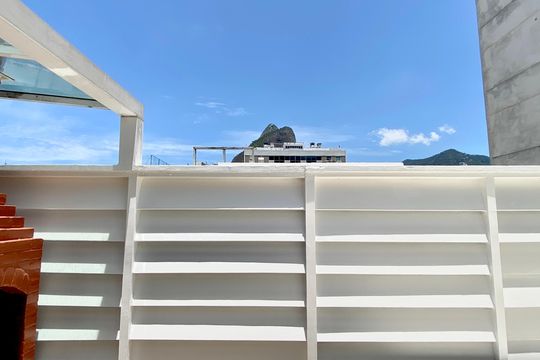Vista de apartamento à venda com 2 quartos, 100m² em Leblon, Rio de Janeiro