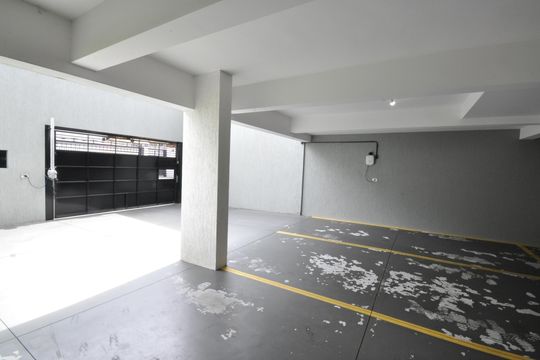 Garagem de casa de condomínio à venda com 2 quartos, 52m² em Vila Isolina Mazzei, São Paulo