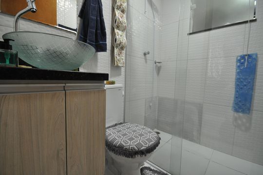Banheiro de casa de condomínio à venda com 2 quartos, 52m² em Vila Isolina Mazzei, São Paulo
