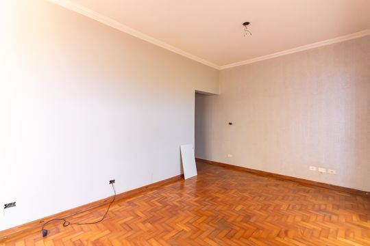 Sala  de casa à venda com 2 quartos, 200m² em Raposo Tavares, Osasco