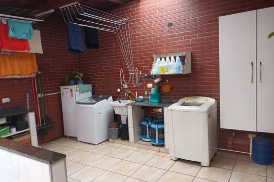 Casa à venda com 4 quartos, 167m² em Sítio do Morro, São Paulo