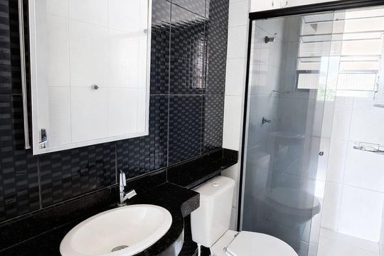 Banheiro Social de apartamento à venda com 3 quartos, 72m² em Piratininga, Osasco