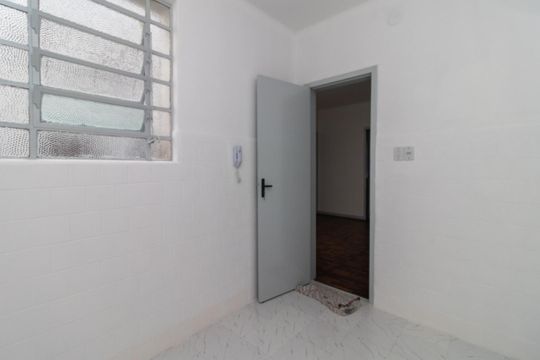 Cozinha e Área de Serviço de apartamento à venda com 3 quartos, 80m² em Centro Histórico, Porto Alegre