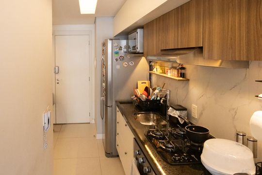 Cozinha e Área de Serviço de apartamento à venda com 2 quartos, 63m² em Vila Guilherme, São Paulo
