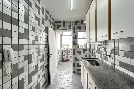 Cozinha de apartamento à venda com 2 quartos, 60m² em Vila Mangalot, São Paulo