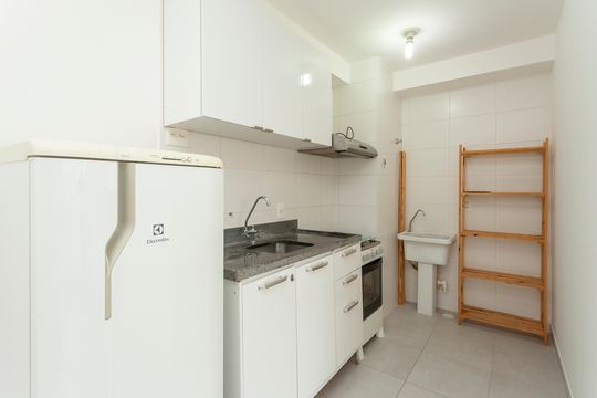 Cozinha de apartamento à venda com 2 quartos, 33m² em Jurubatuba, São Paulo