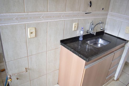 Cozinha - Armários de apartamento para alugar com 2 quartos, 45m² em Jardim João Rossi, Ribeirão Preto