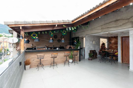 Casa à venda com 3 quartos, 220m² em Andaraí, Rio de Janeiro