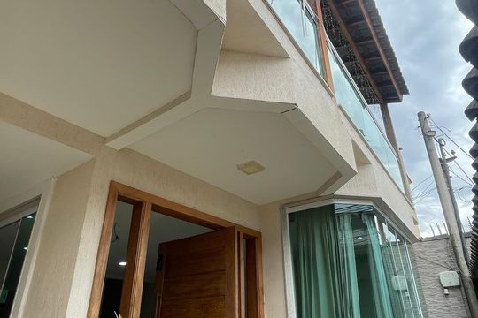 Fachada de casa à venda com 3 quartos, 220m² em Andaraí, Rio de Janeiro