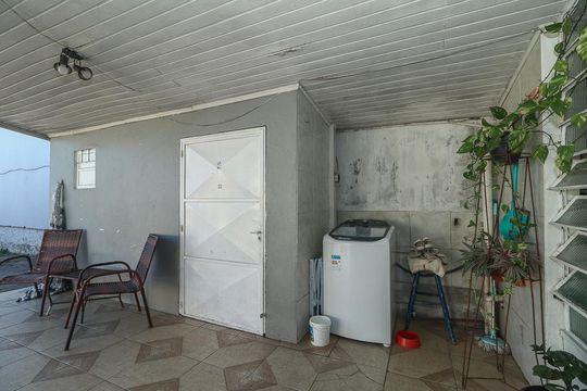 Área de Serviço de casa à venda com 3 quartos, 300m² em Jardim Dona Leopoldina, Porto Alegre