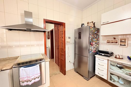 Cozinha de casa para alugar com 5 quartos, 420m² em Jardim das Samambaias, Jundiaí