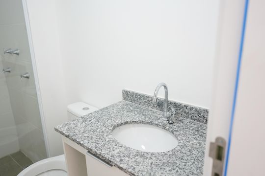 Banheiro de kitnet/studio à venda com 1 quarto, 29m² em Mooca, São Paulo