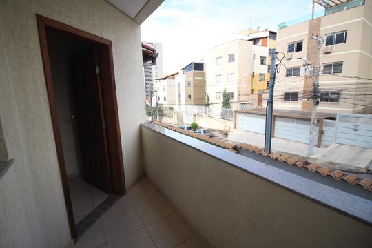 Varanda Quarto 1 de casa à venda com 5 quartos, 350m² em Jardim Riacho das Pedras, Contagem