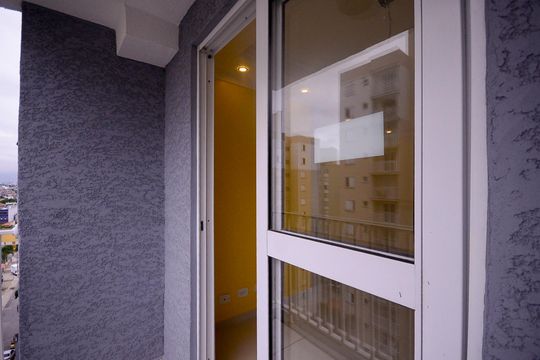 Sala - Varanda  de apartamento à venda com 2 quartos, 46m² em Taboão, São Paulo