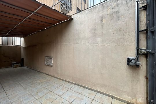 Garagem de casa à venda com 3 quartos, 170m² em Vila Pirituba, São Paulo