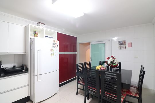 Cozinha  de casa à venda com 4 quartos, 188m² em Jordanópolis, São Bernardo do Campo