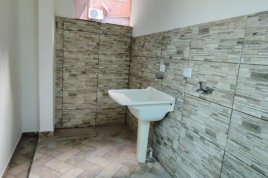 Casa para alugar com 2 quartos, 74m² em Parque Santana, Barueri